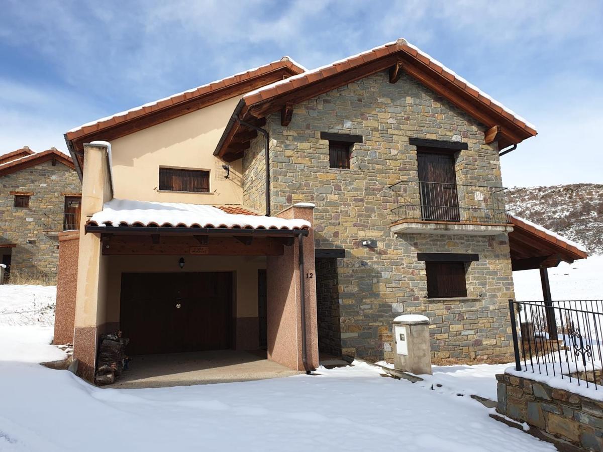 Chalet En El Pirineo De Aragon Neril Bagian luar foto