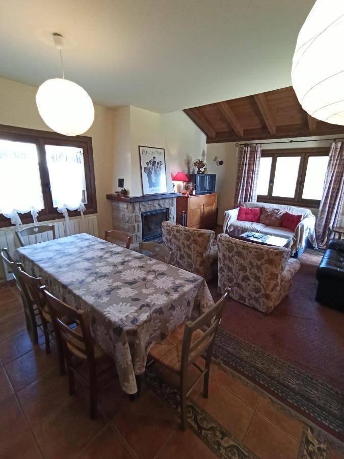 Chalet En El Pirineo De Aragon Neril Bagian luar foto