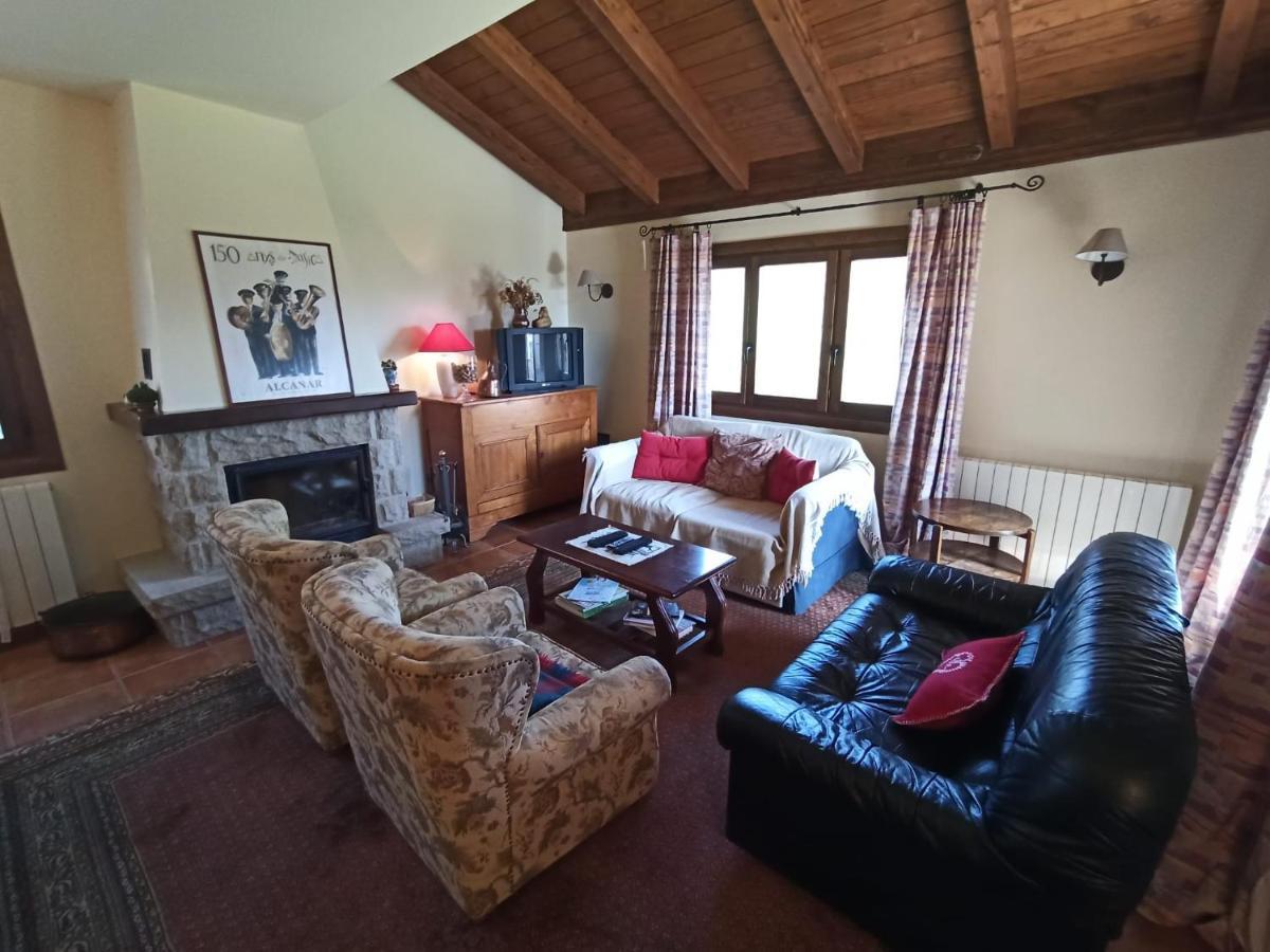 Chalet En El Pirineo De Aragon Neril Bagian luar foto