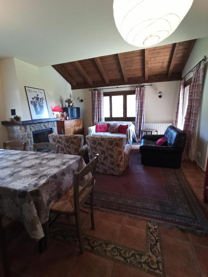 Chalet En El Pirineo De Aragon Neril Bagian luar foto